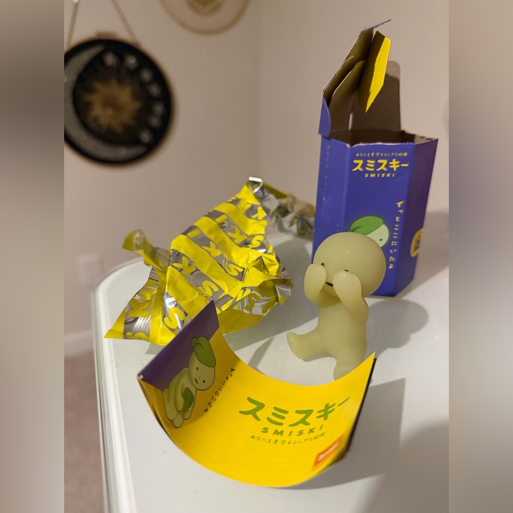 Smiski bed series Glow-in-the-Dark mini Figurine blind box